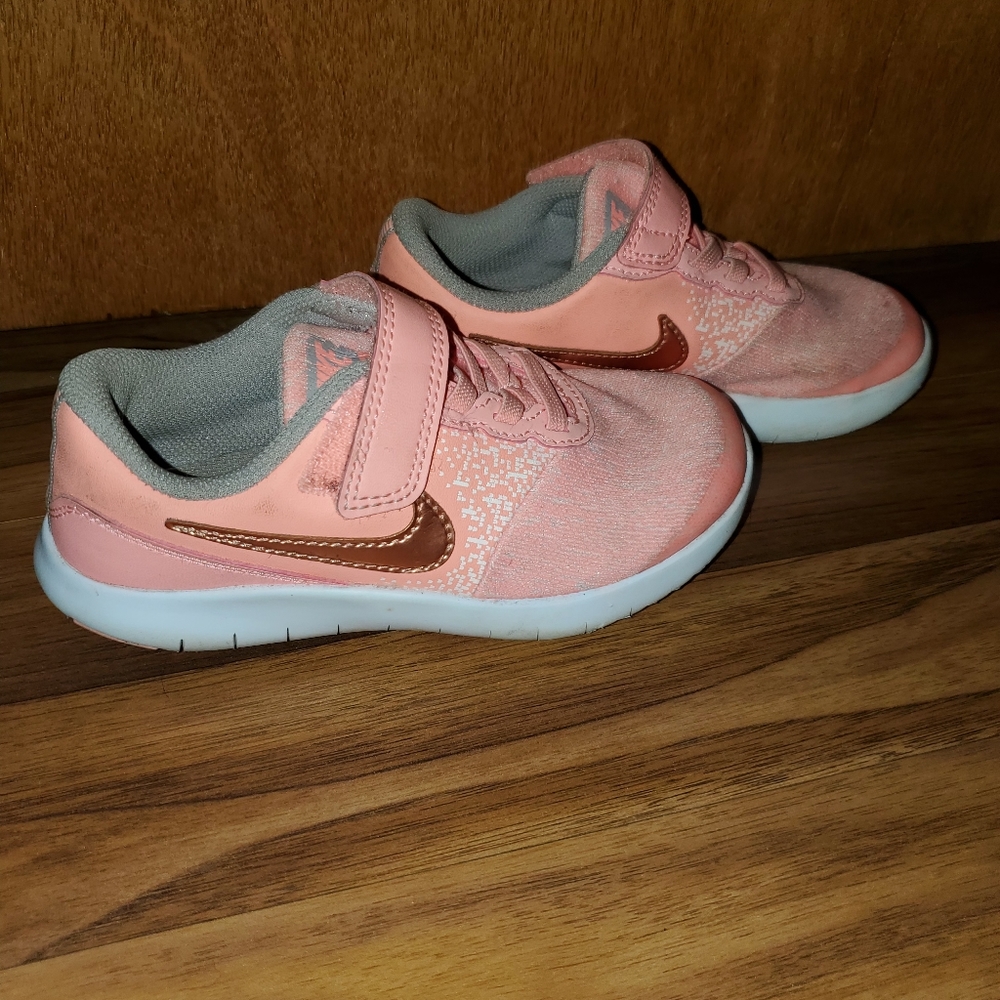Little girls Nike tennis shoes size 10.5